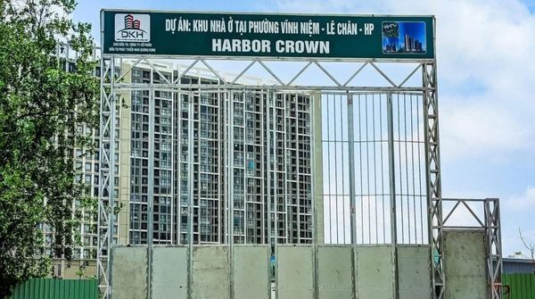 Cổng vào chung cư Harbor Crown Hải Phòng